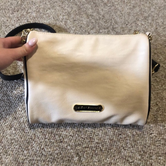 Betsey Johnson Purse - Picture 2 of 6